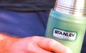 Stanley Classic 16oz Thermos