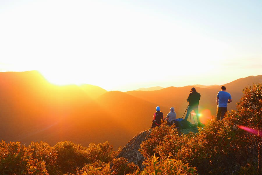 Sun rises at Mt Oberon