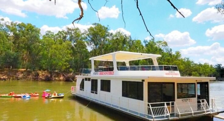 Houseboat Murray River VIC